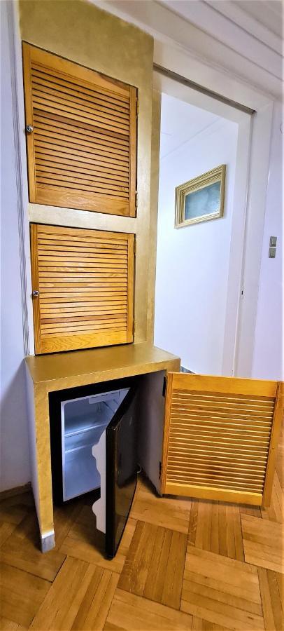 Central Arghezi Art Deco Apartment Piata Universitatii Bucharest Exterior photo
